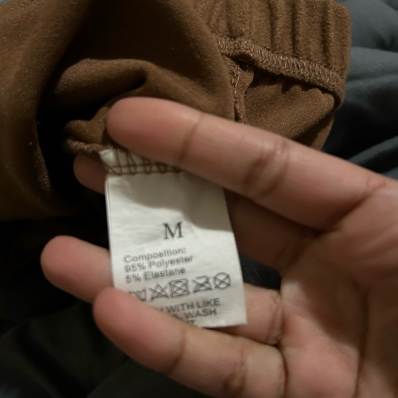 Matching Top/Shorts - Brown Color - Picture 6 of 6